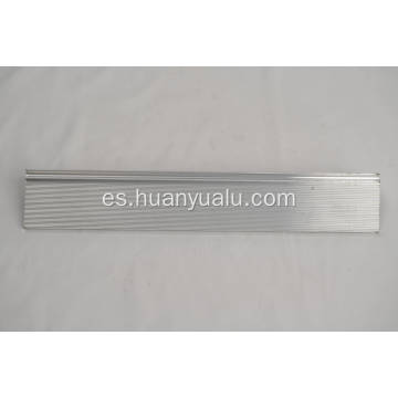 Canal de aluminio para aplicaciones estructurales